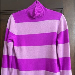 525 America (Neiman Marcus) 100% Cashmere Mock Turtleneck Sweater.